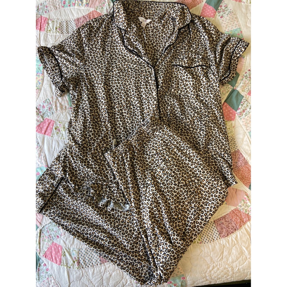 Secret Treasures Womens XL Leopard Print Pajama Set Button Front Top Pants 2pc